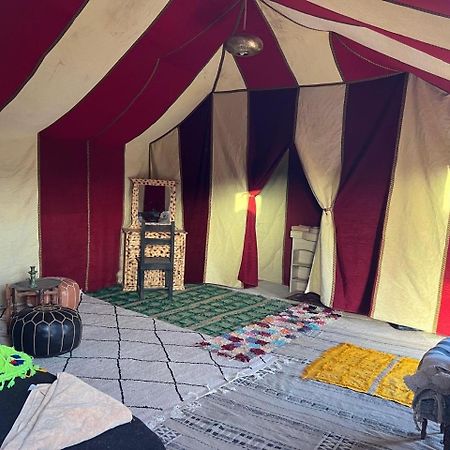 Готель Tuareg Luxury Camp Мерзуга Екстер'єр фото