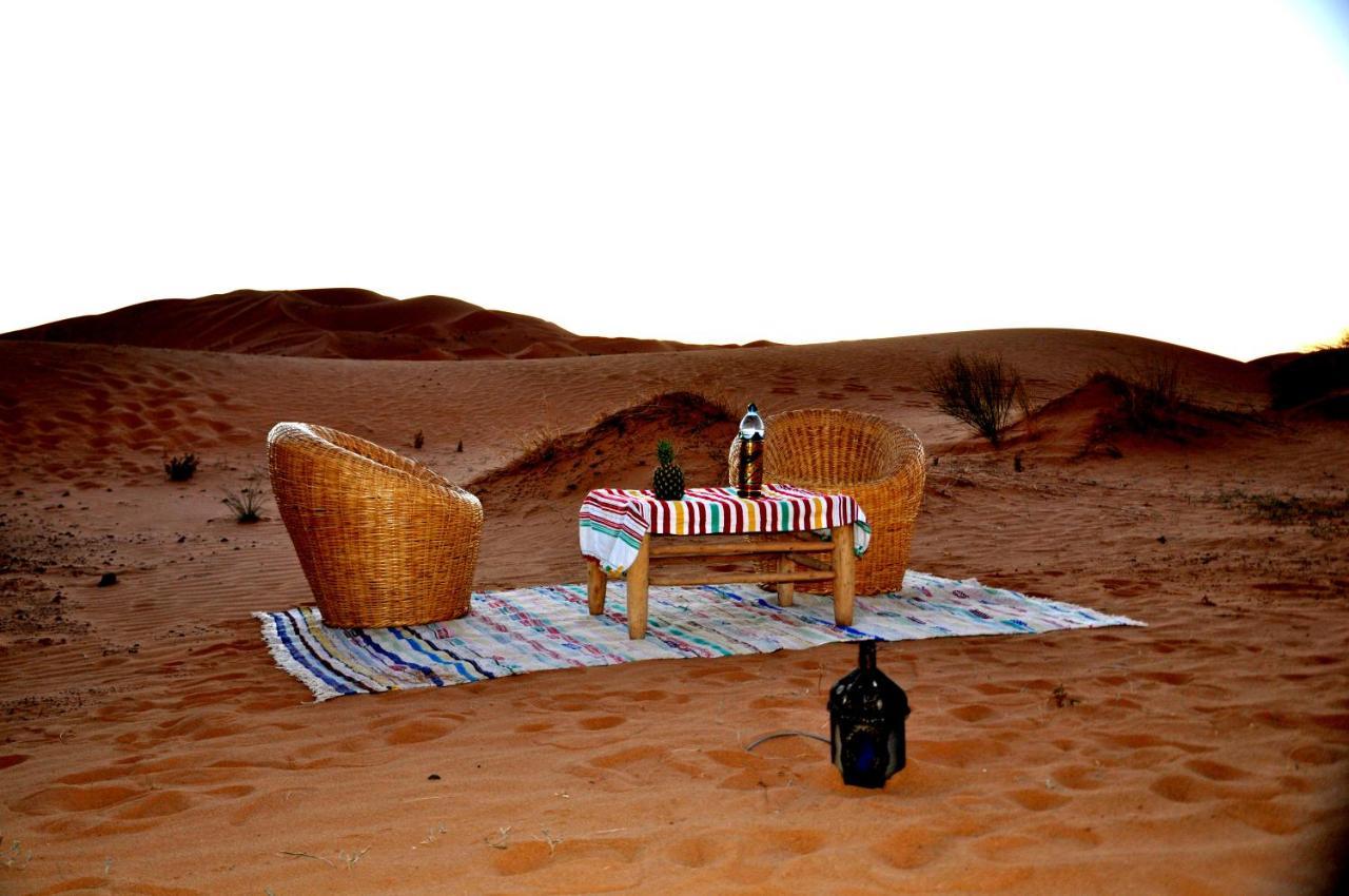 Готель Tuareg Luxury Camp Мерзуга Екстер'єр фото