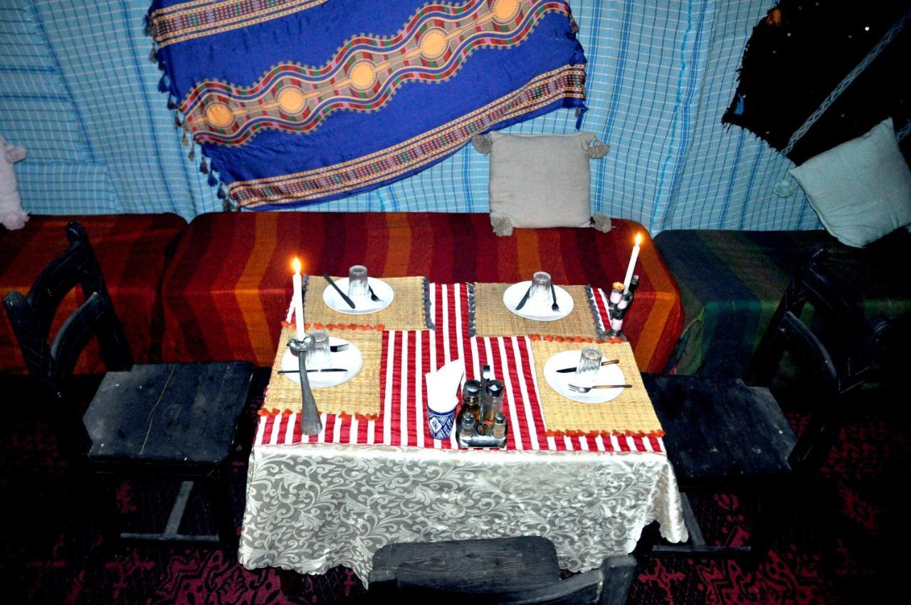 Готель Tuareg Luxury Camp Мерзуга Екстер'єр фото