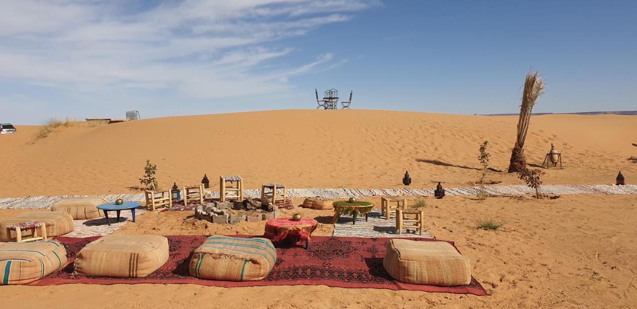 Готель Tuareg Luxury Camp Мерзуга Екстер'єр фото