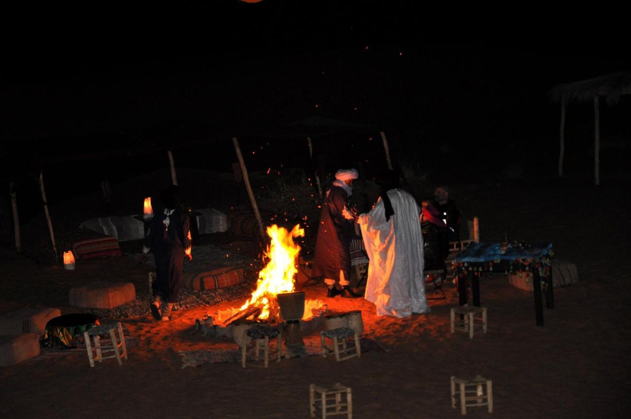 Готель Tuareg Luxury Camp Мерзуга Екстер'єр фото