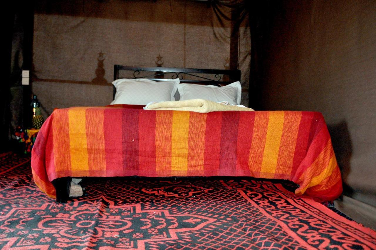 Готель Tuareg Luxury Camp Мерзуга Екстер'єр фото