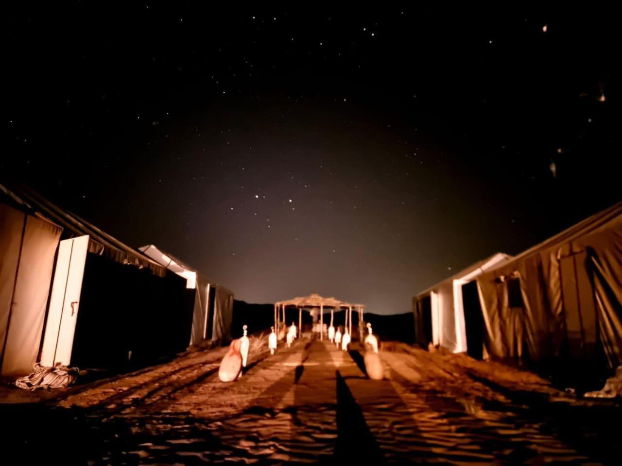 Готель Tuareg Luxury Camp Мерзуга Екстер'єр фото