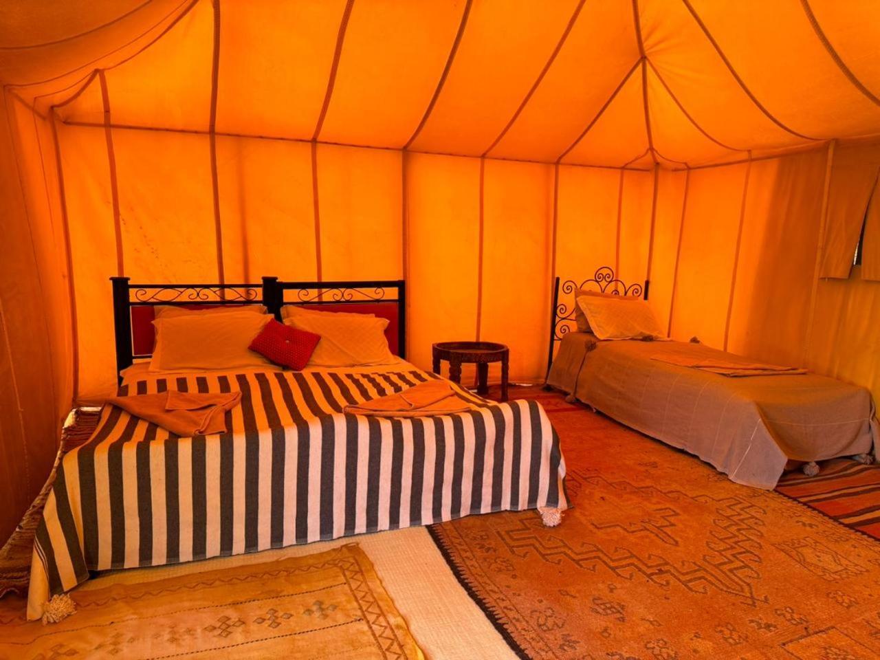 Готель Tuareg Luxury Camp Мерзуга Екстер'єр фото
